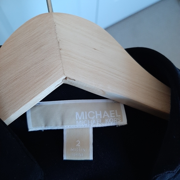 Dress - Picture 4 of 4